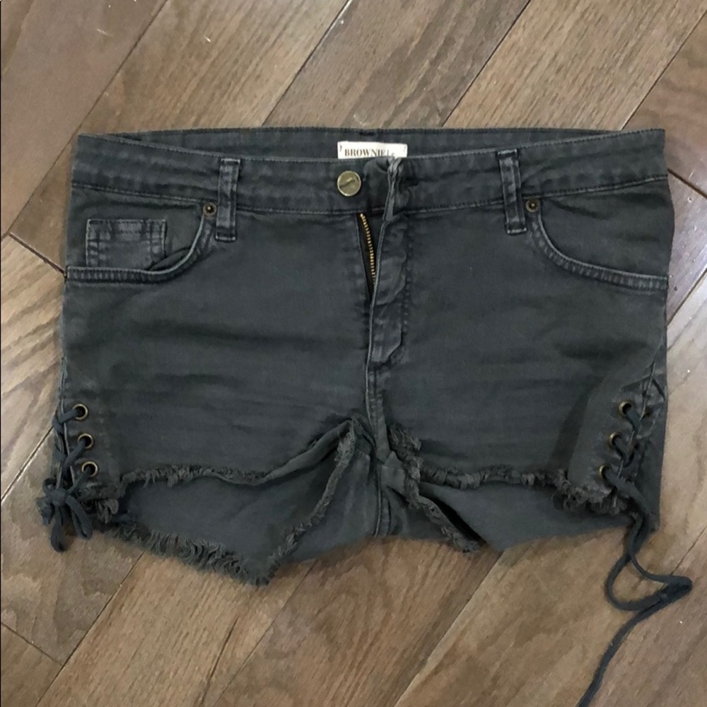 Gray size small tie side short